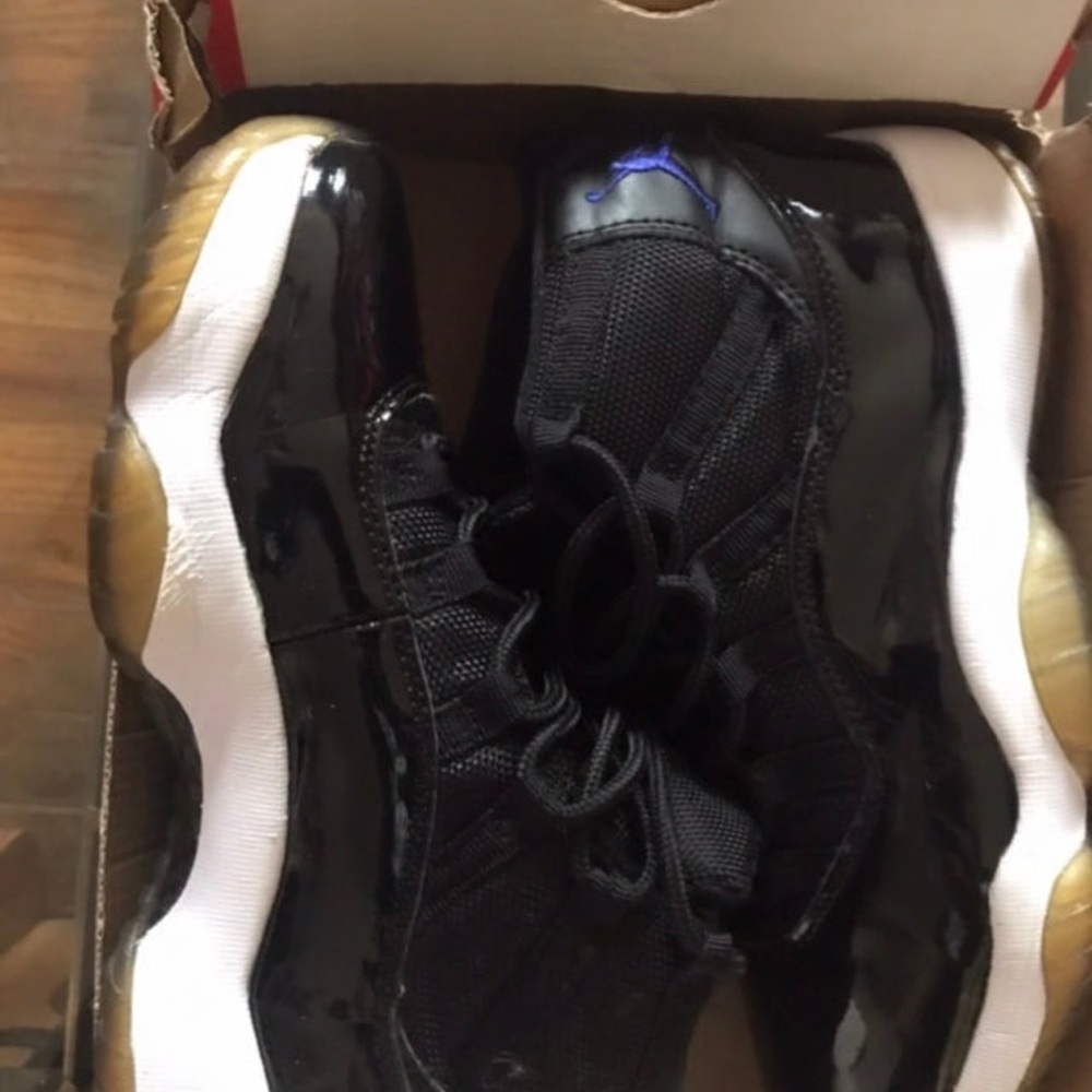 Jordan Kids Shoes Black and Gold
